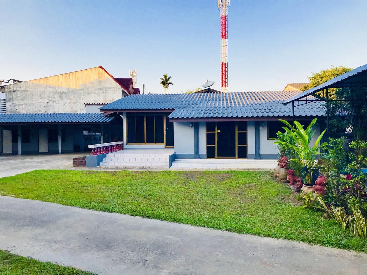 Winter House Chiang Rai Hotel Exterior photo