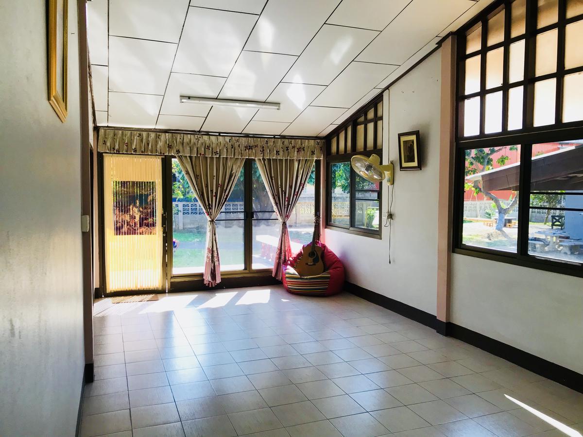 Winter House Chiang Rai Hotel Exterior photo