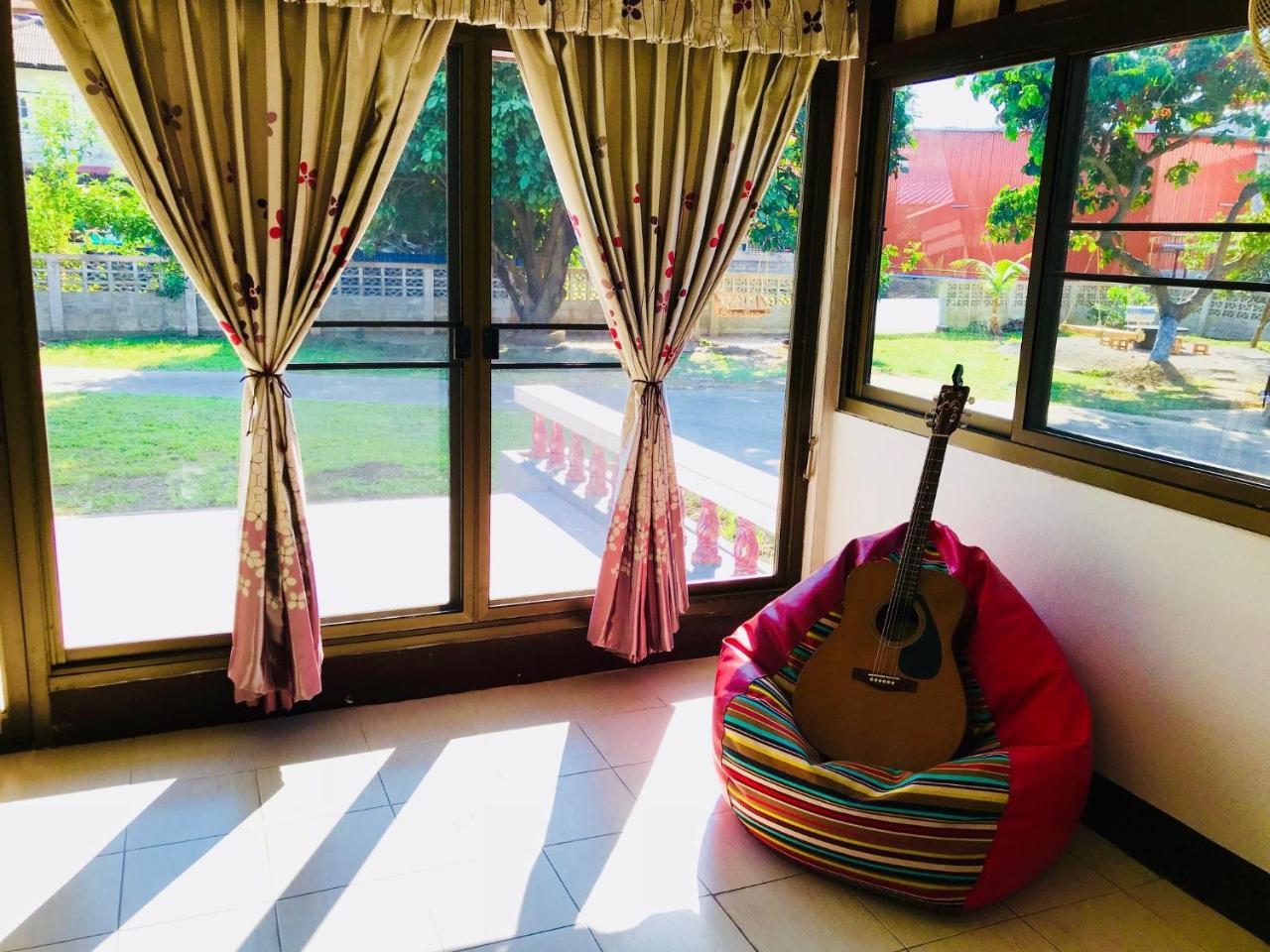 Winter House Chiang Rai Hotel Exterior photo